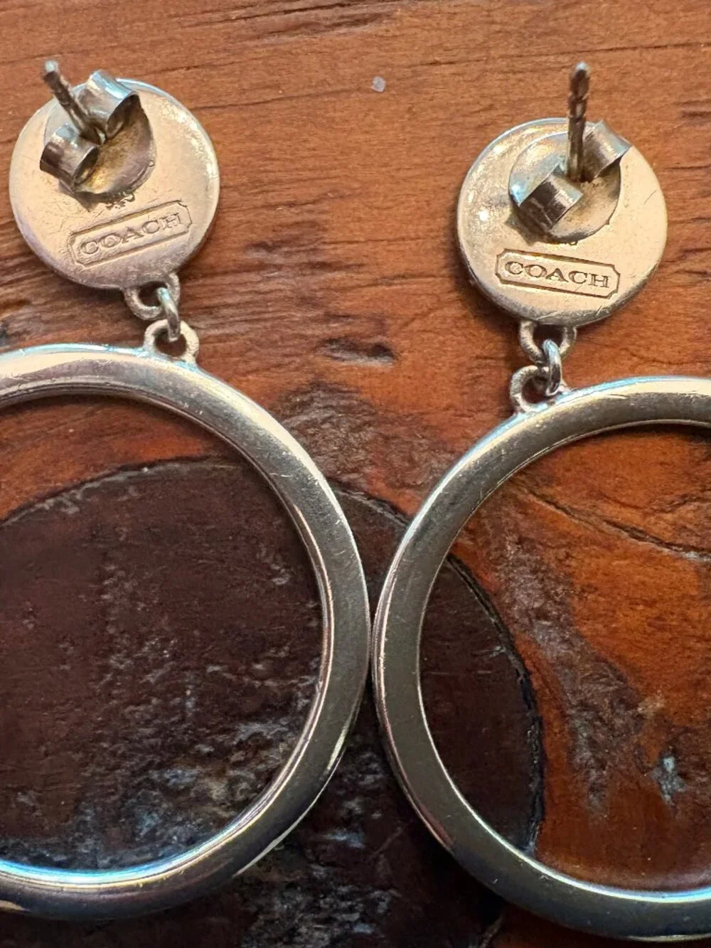 VINTAGE AUTHENTIC COACH SILVER GROMMET HOOP EARRINGS - EXCELLENT CONDITION RARE! - Picture 2 of 7